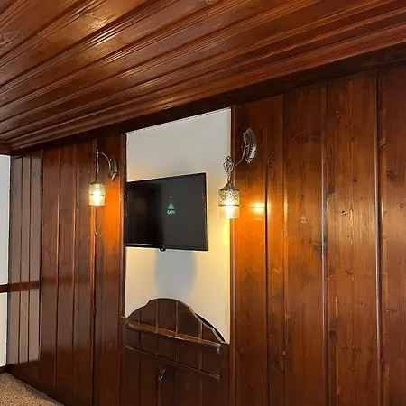 Hotel Haci Rifatlar Konagi Tarakli