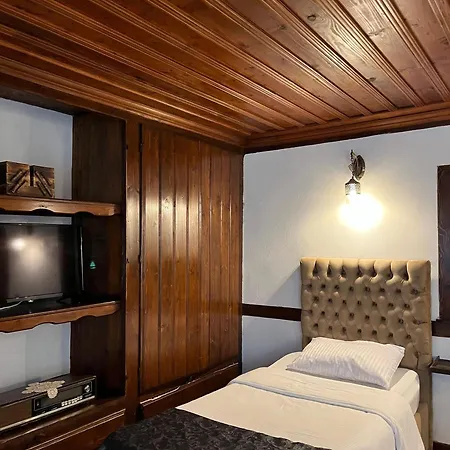 Haci Rifatlar Konagi