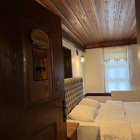 Hotel Haci Rifatlar Konagi *