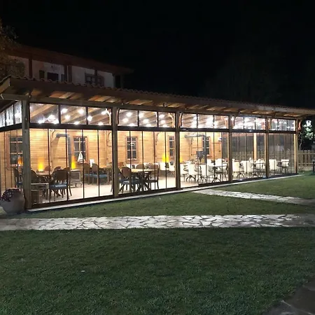 Hotel Haci Rifatlar Konagi Tarakli