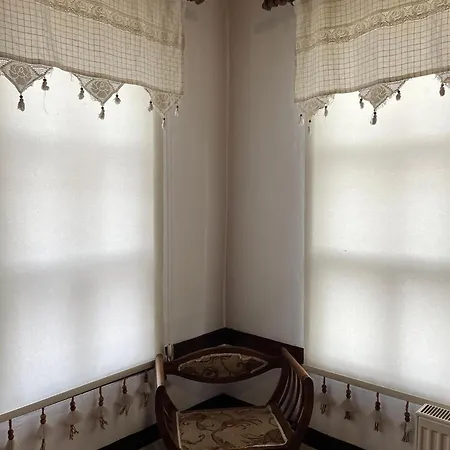 Haci Rifatlar Konagi Hotel Tarakli