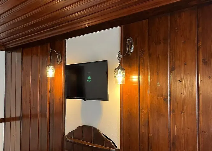 Hotel Haci Rifatlar Konagi Tarakli