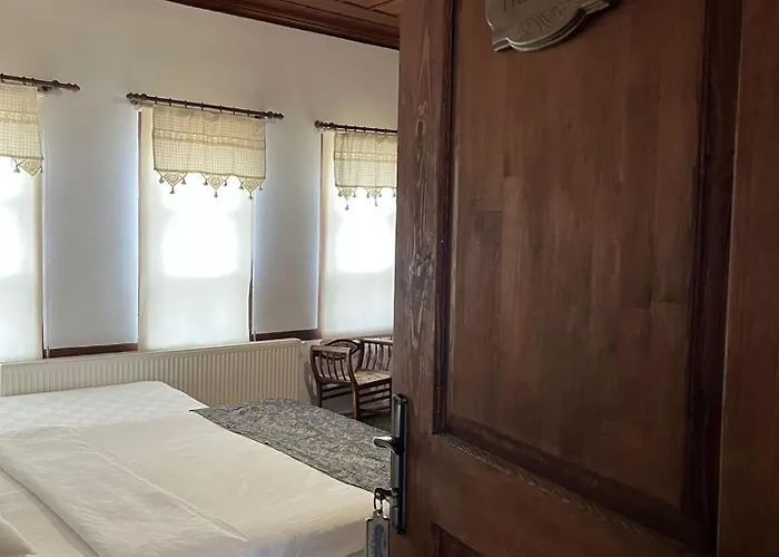 Haci Rifatlar Konagi * Tarakli