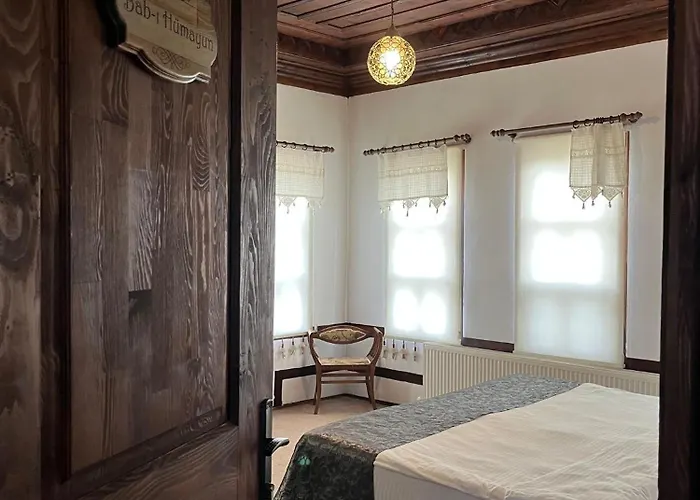 Haci Rifatlar Konagi Hotel *