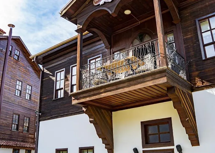 Haci Rifatlar Konagi Tarakli