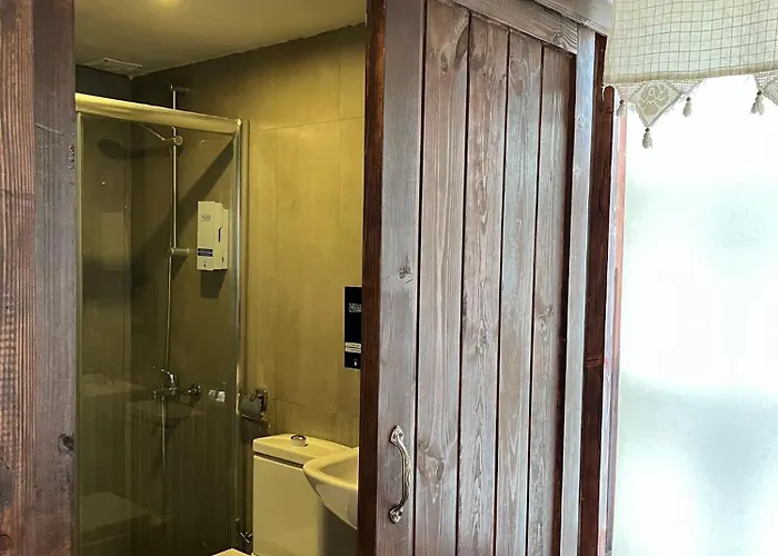 Haci Rifatlar Konagi Hotel Tarakli