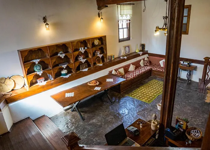 Hotel Haci Rifatlar Konagi Tarakli