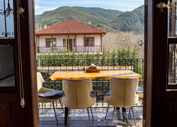 Hotel Haci Rifatlar Konagi *